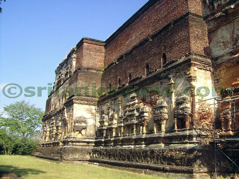 Lankathilaka Vihara-Lankathilaka Image House-Polonnaruwa  Photograph