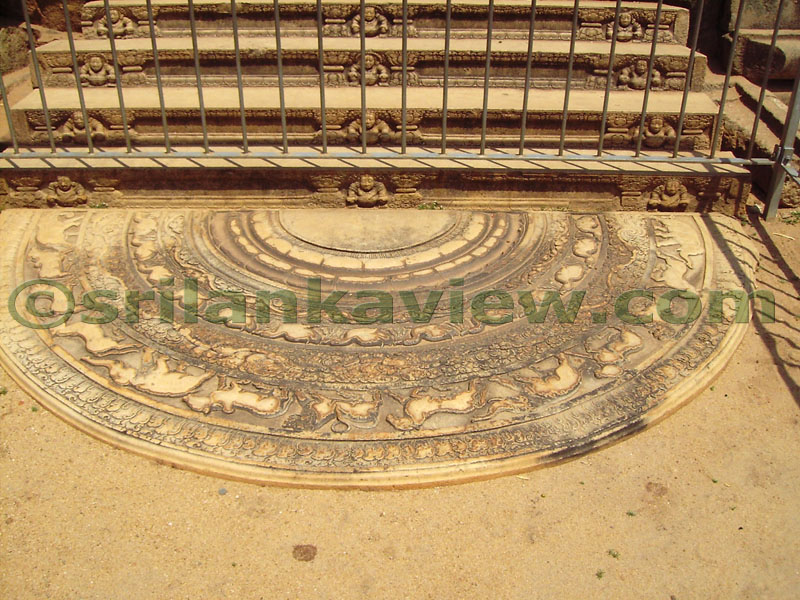 The Moonstone at the entrance of Bisomaligaya or the Queen's Palace.