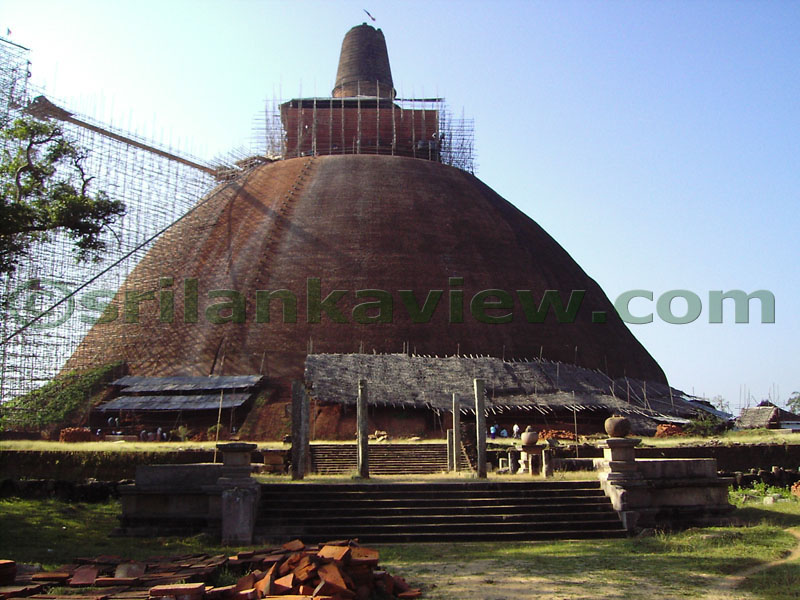 Jethavana Stupa was built by King Mahsen (276-304 AD) and now towering upto 231 feet. It has a concrete base and a brick foundation of 26 feet deep.