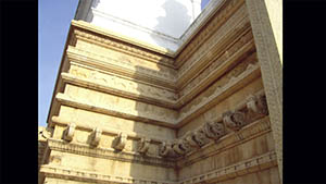 Ruwanweliseya Stupa Vahalkada 