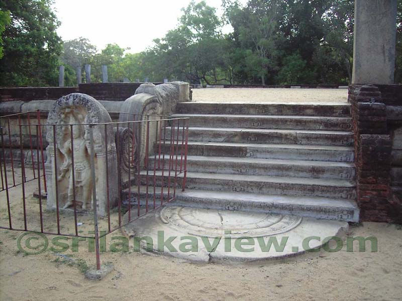 Ratnapasada Guardstone