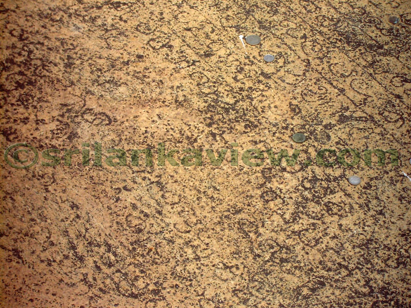 Inscriptions found at Ruwanweli Stupa.