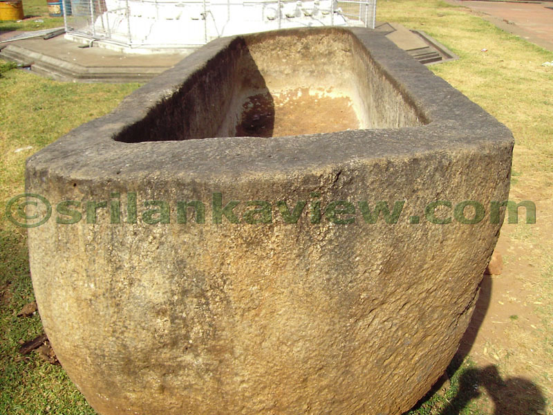Stone carved Bath Oruwa. 