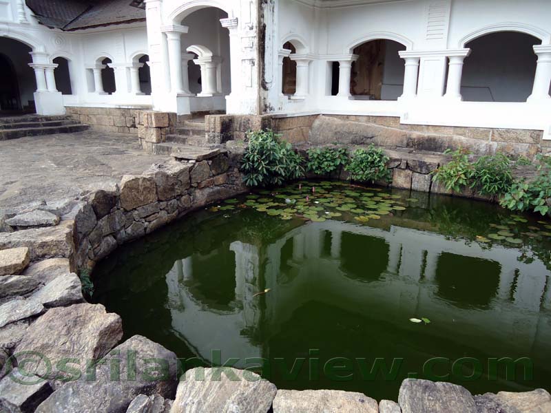 Dambulla  Rock  Temple