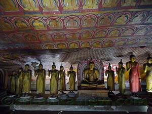 The Maha Aluth Vihara - The Cave of Great New Temple

