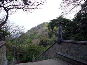Dambulla Temple Rock Stepway surroundings
