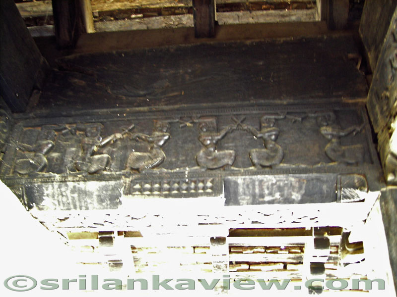 Embekke Devalaya, Kandy