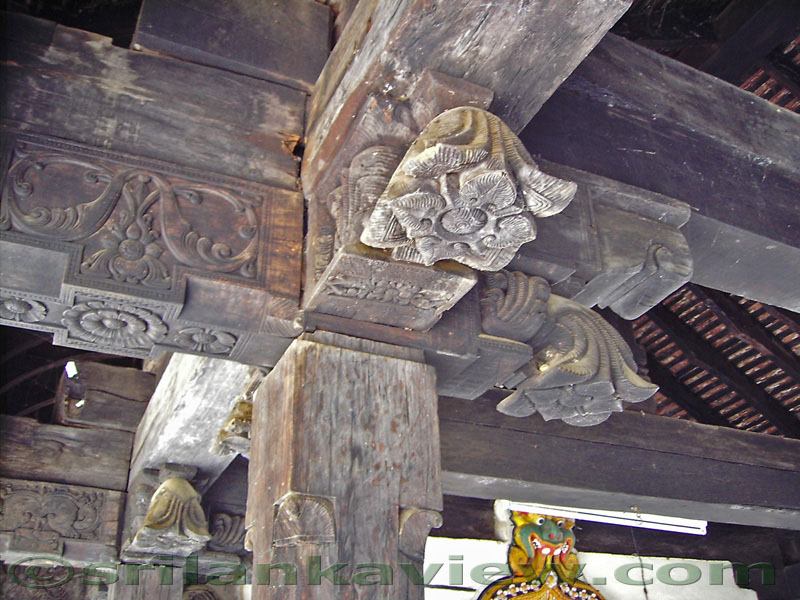 Embekke Devalaya, Kandy