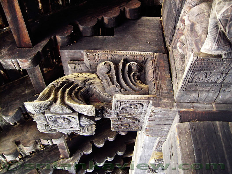 Embekke Devalaya, Kandy