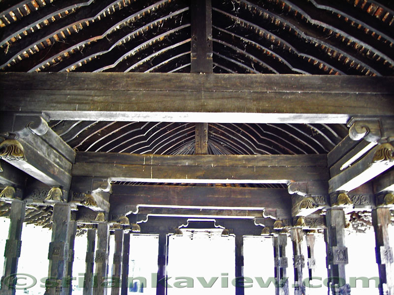 Embekke Devalaya, Kandy