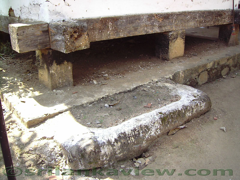 Embekke Devalaya, Kandy