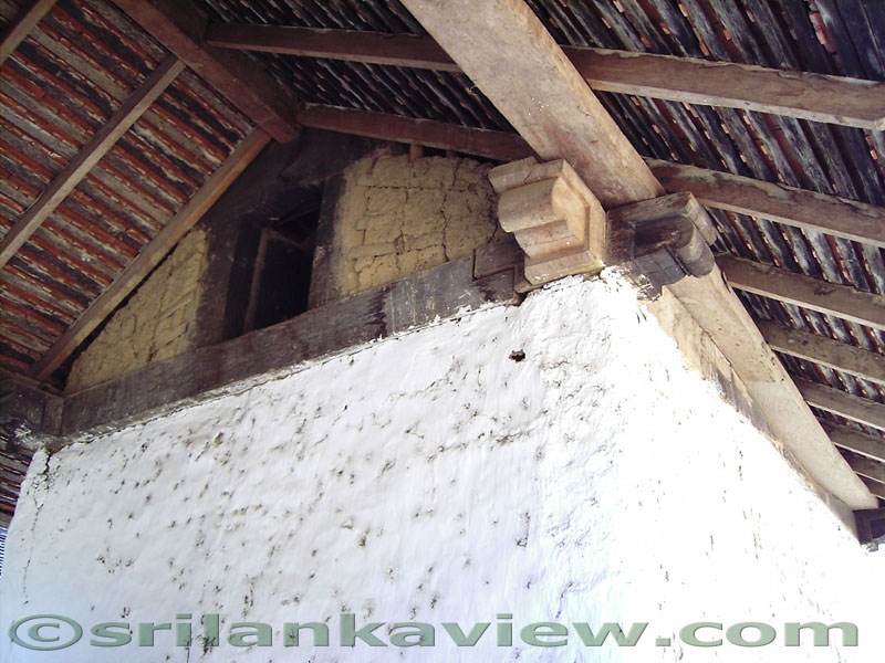 Embekke Devalaya, Kandy