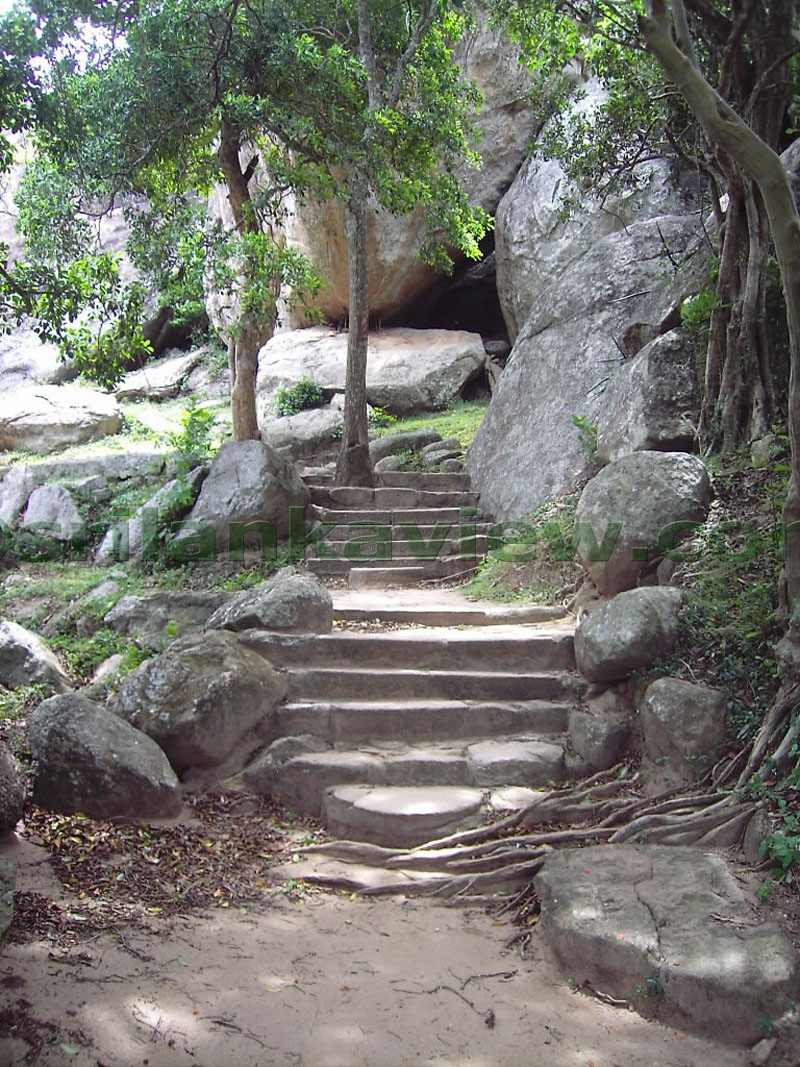 Path leading to Upper Caves.