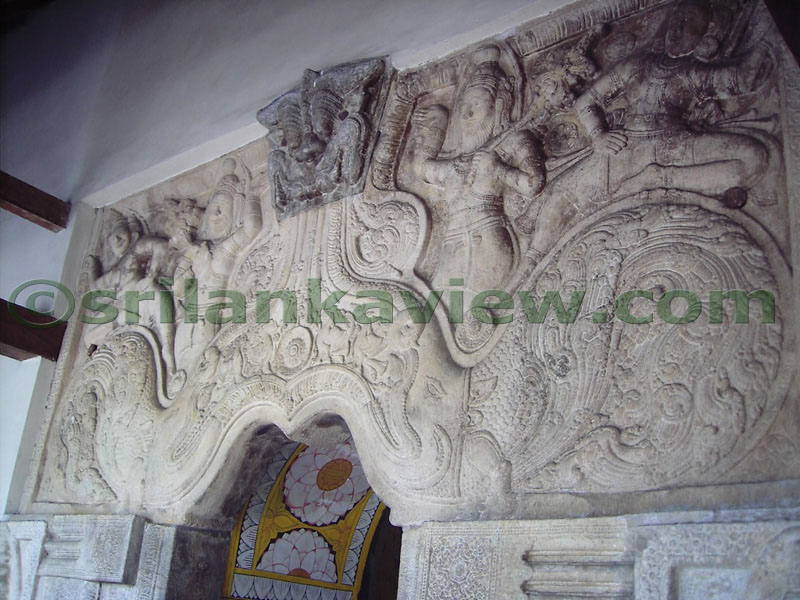 Temple of Tooth Relic.