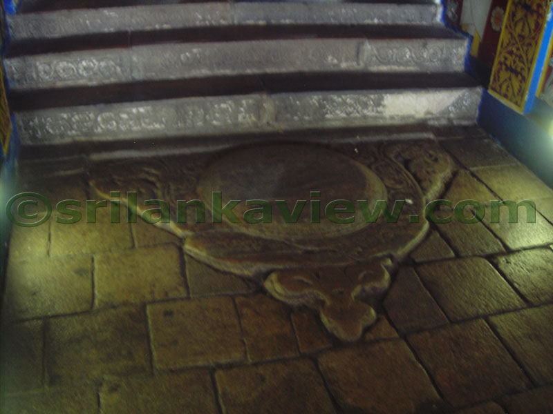 Temple of Tooth Relic.