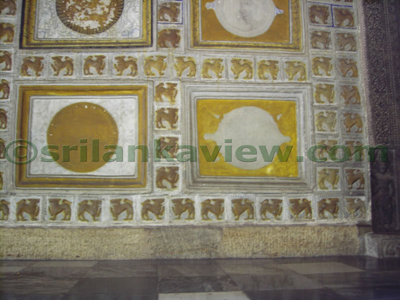 Temple of Tooth Relic.