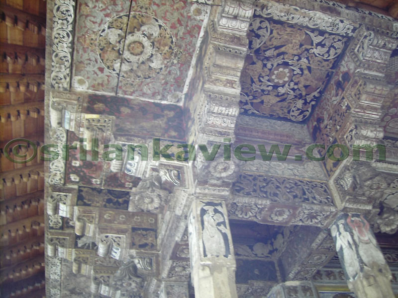 Temple of Tooth Relic.