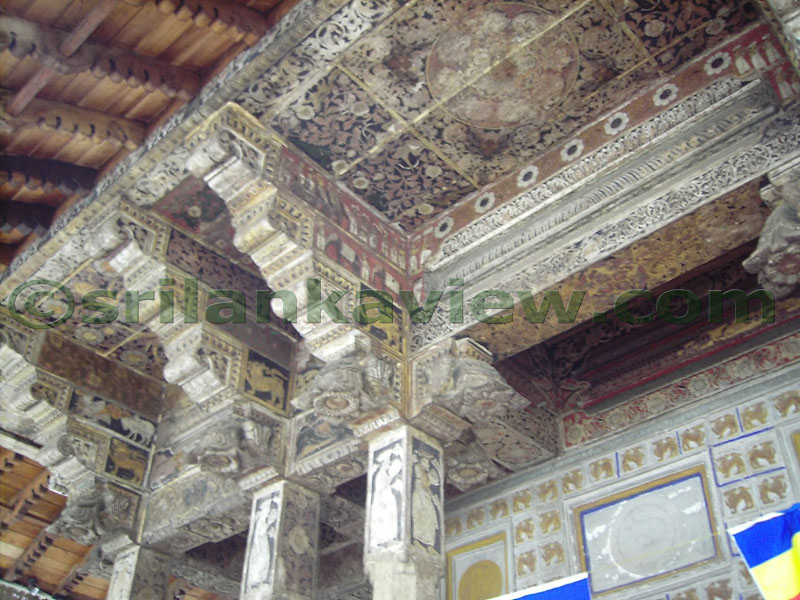 Temple of Tooth Relic.