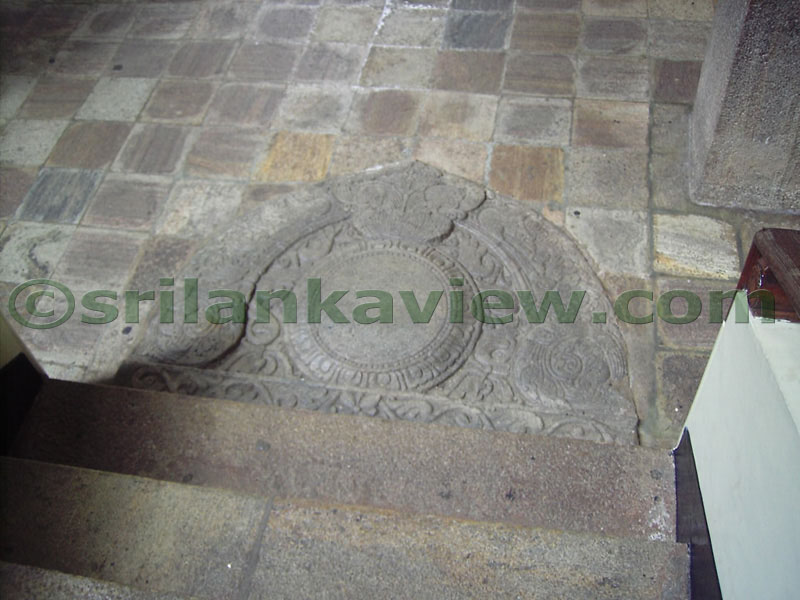 Temple of Tooth Relic.