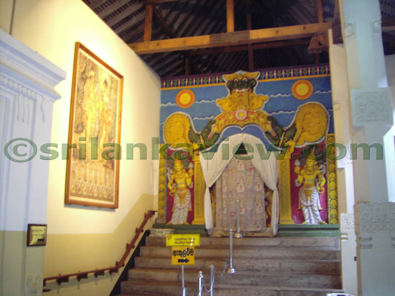 Temple of Tooth Relic.