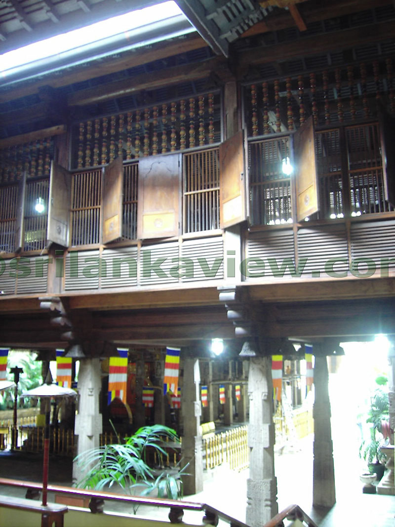 Temple of Tooth Relic.