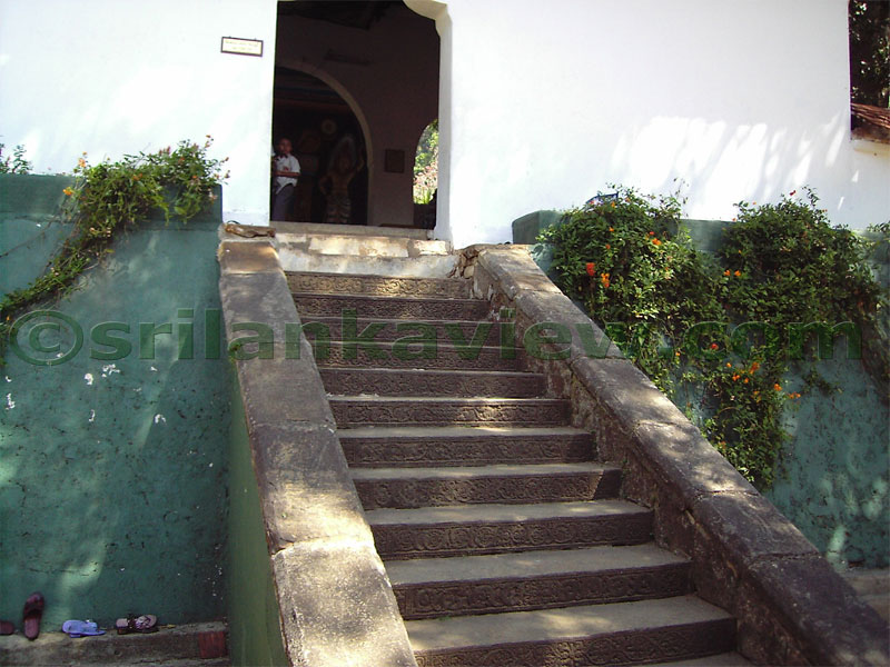 Stone stepway leading to upper section of the Vishnu Temple