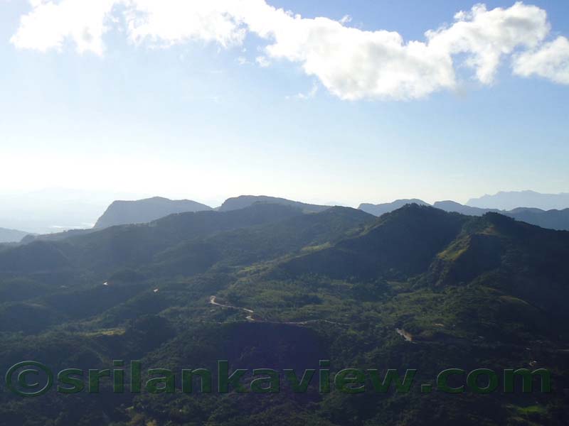 Along the route to  Deanston Mini World's End from Teldeniya