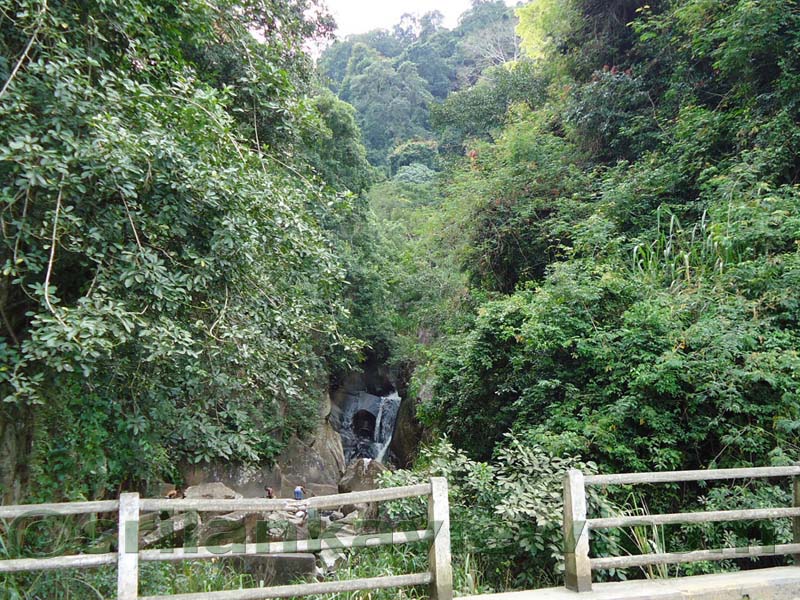 Along the route to Hulu Ganga from  Kandy