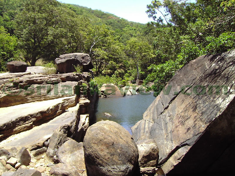 Approaching Matale from Kandy Motor way.