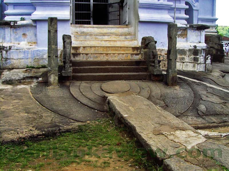 Lankatilaka  Temple,  Kandy