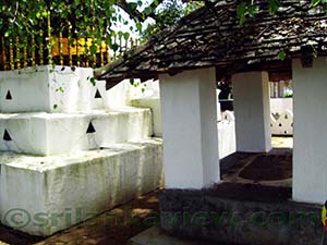 Lankatilaka Vihara

