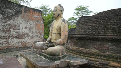 Vatadage principal seated Buddha image