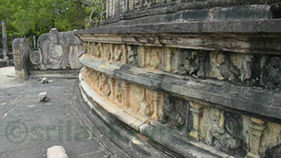 Vatadage decorative retaining wall of Upper Terrace 