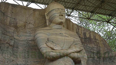 Gal Viharaya standing buddha statue 