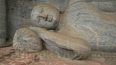 Gal Viharaya parinirvana (reclined) buddha statue
