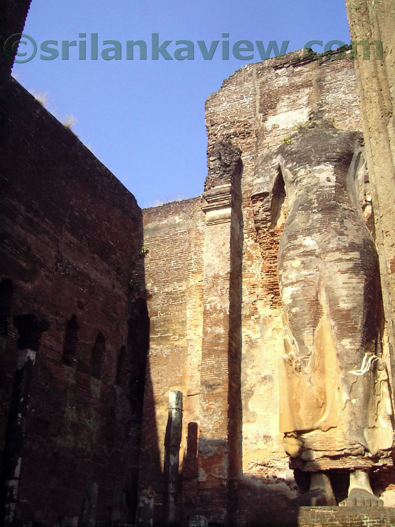 It is said to be an Image house with five stories at earlier times.