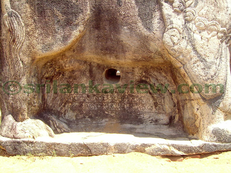 IInscriptions written at Lion Throne reveals that it is the throne that the King sat on.
