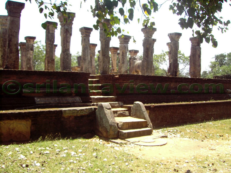 The Second entrance to the Nissankamalla Council Chamber,Polonnaruwa