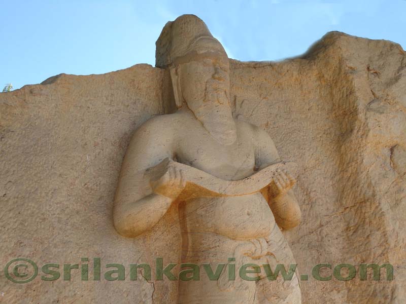 The Statue at Potgul Vehera complex.