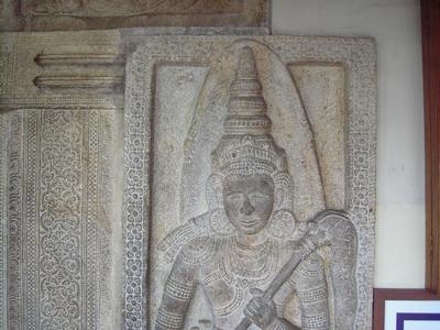 Guardian deity figure at Tunnel (Ambarawa) entrance to Temple of the Tooth Relic Hewisi Mandapaya