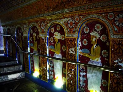Paintings at Tunnel (Ambarawa) entrance to Temple of the Tooth Relic Hewisi Mandapaya