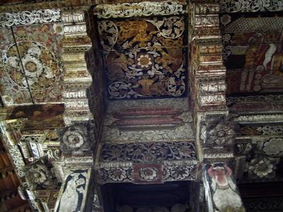 Paintings on ceiling ( Udu Viyana) of Lower Chamber of Temple of the Tooth Relic
