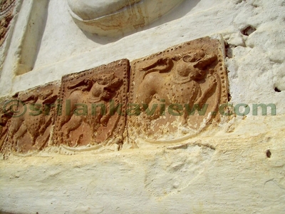 Terra cotta Lion Figures decorating the Royal Palace wall