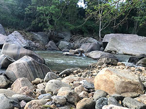 Belihul Oya water stream
