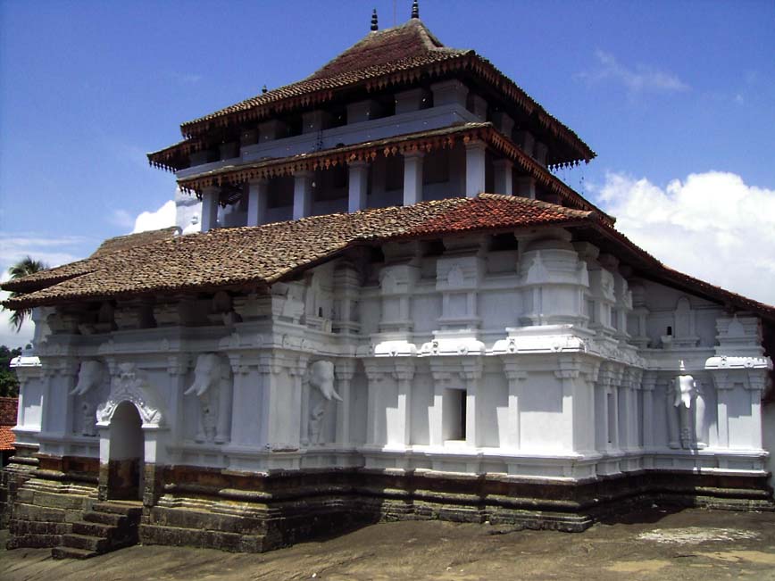 Lankatilaka Temple image