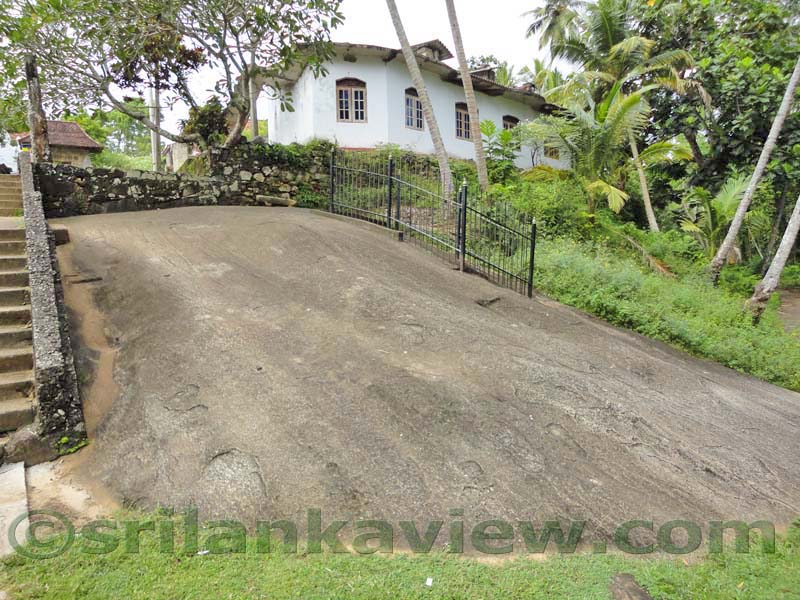 Galapatha Arhat  Maha Kassapa Relic Temple
