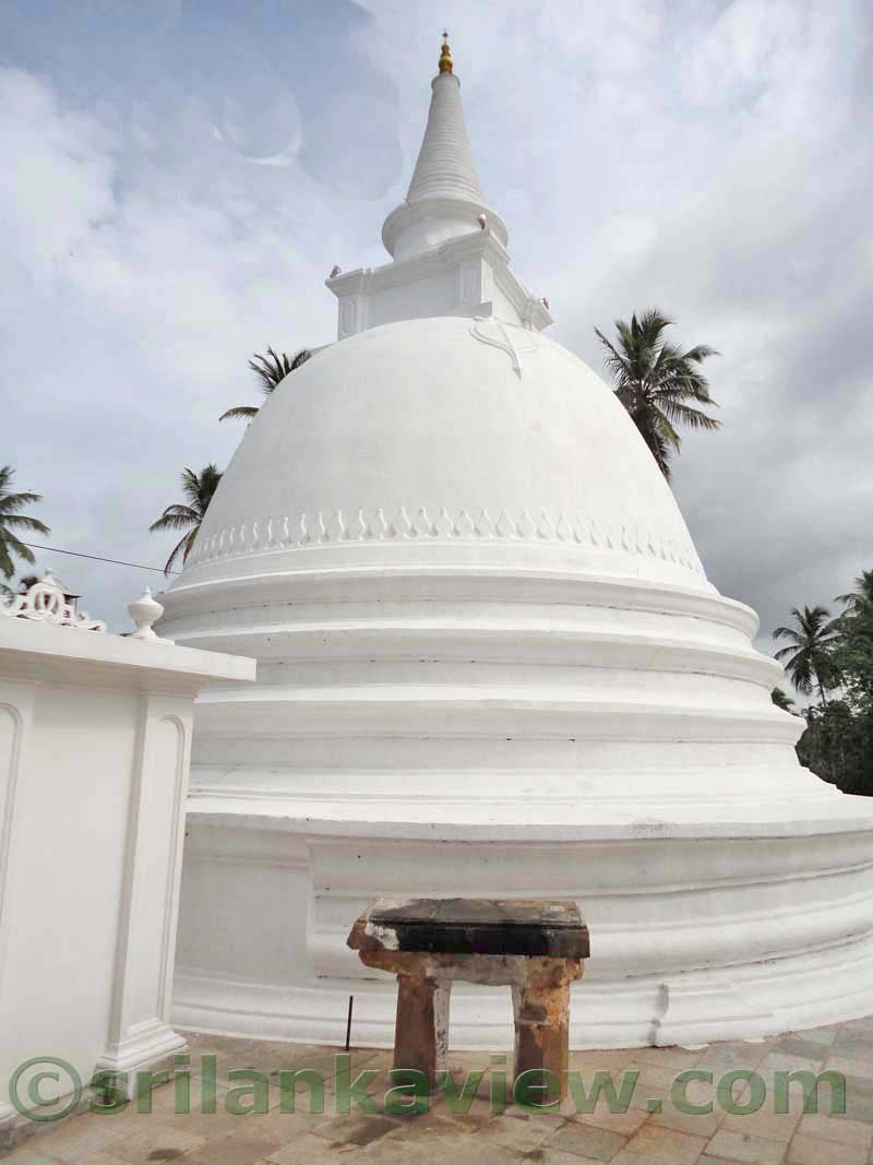 Galapatha Arhat  Maha Kassapa Relic Temple