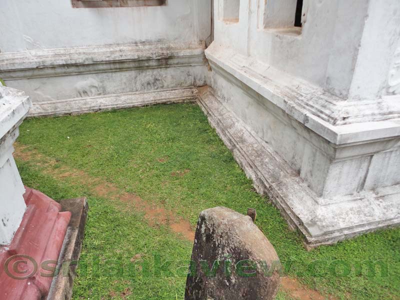 Galapatha Arhat  Maha Kassapa Relic Temple