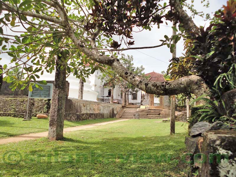 Galapatha Arhat  Maha Kassapa Relic Temple